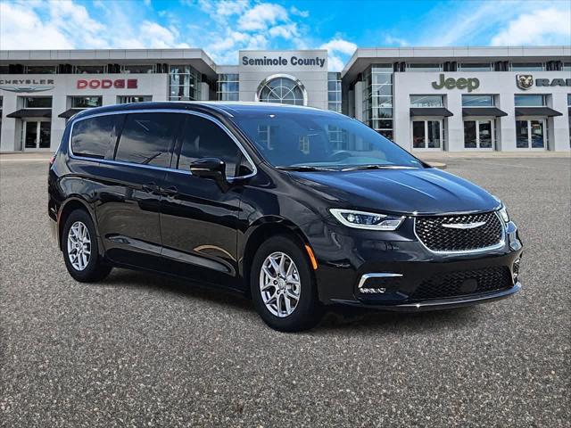2025 Chrysler Pacifica PACIFICA SELECT