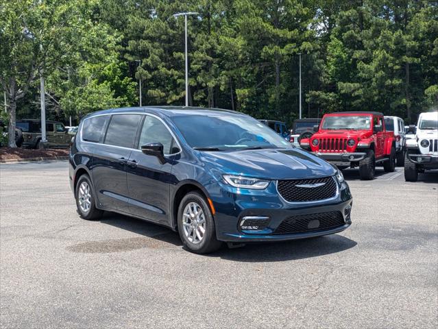 2025 Chrysler Pacifica PACIFICA SELECT