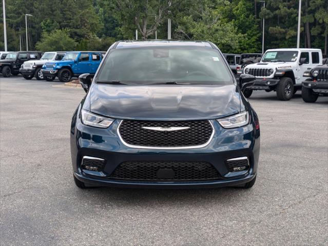 2025 Chrysler Pacifica PACIFICA SELECT