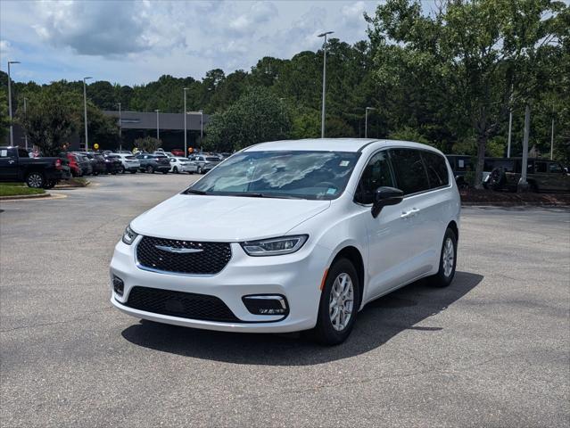 2025 Chrysler Pacifica PACIFICA SELECT