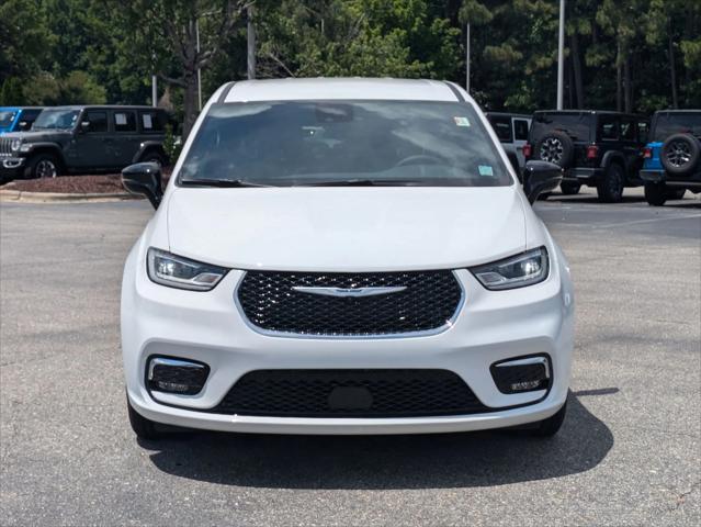 2025 Chrysler Pacifica PACIFICA SELECT