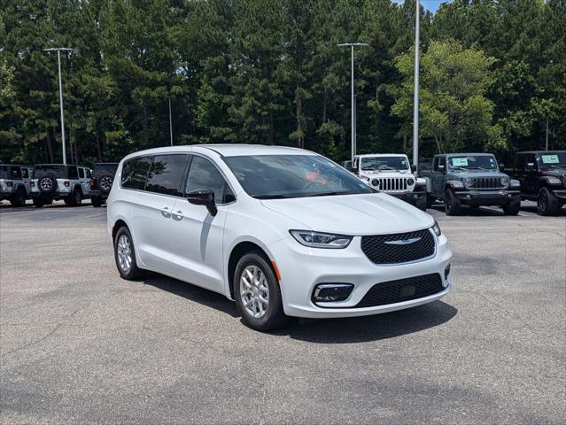 2025 Chrysler Pacifica PACIFICA SELECT