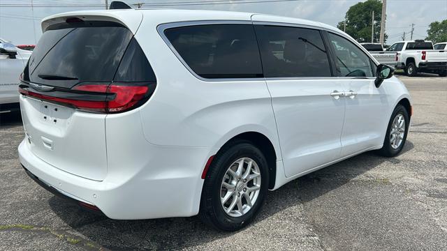 2025 Chrysler Pacifica PACIFICA SELECT