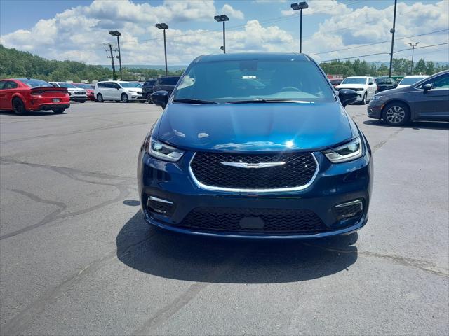 2025 Chrysler Pacifica PACIFICA SELECT