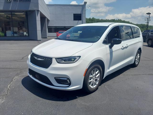 2025 Chrysler Pacifica PACIFICA SELECT