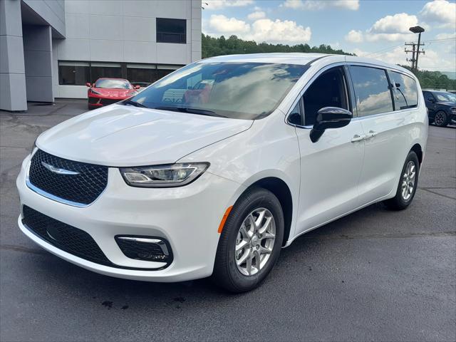 2025 Chrysler Pacifica PACIFICA SELECT