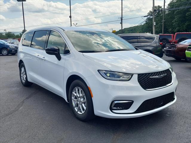 2025 Chrysler Pacifica PACIFICA SELECT