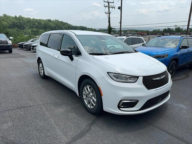 2025 Chrysler Pacifica PACIFICA SELECT