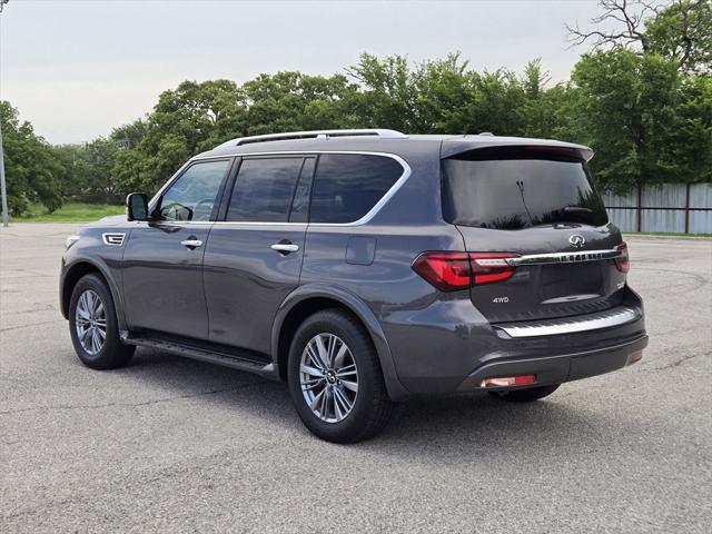 2024 INFINITI QX80 LUXE