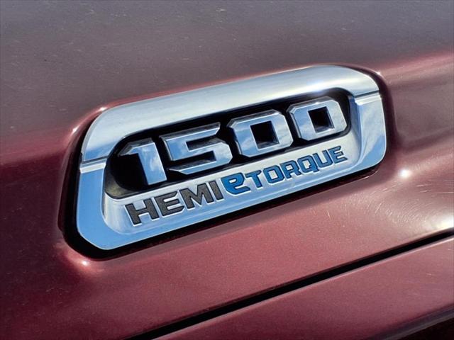2022 RAM 1500 Lone Star Crew Cab 4x4 57 Box