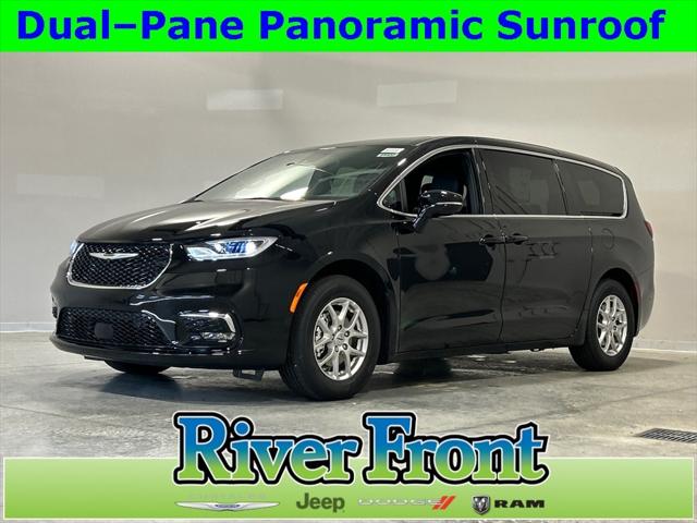 2025 Chrysler Pacifica PACIFICA SELECT