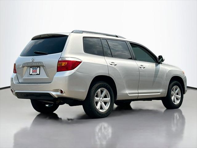 2010 Toyota Highlander Base