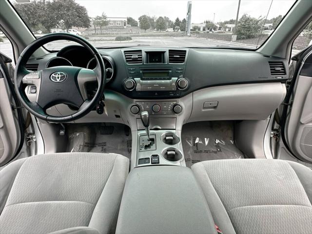 2010 Toyota Highlander Base