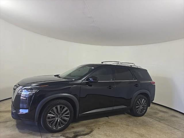 2022 Nissan Pathfinder SL 2WD
