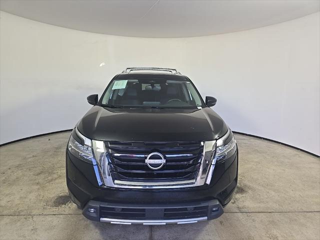 2022 Nissan Pathfinder SL 2WD