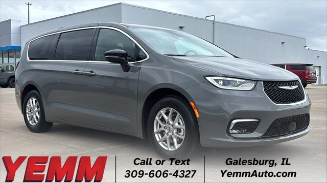 2025 Chrysler Pacifica PACIFICA SELECT