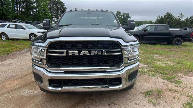 2024 RAM Ram 3500 Chassis Cab RAM 3500 TRADESMAN CREW CAB CHASSIS 4X4 60 CA
