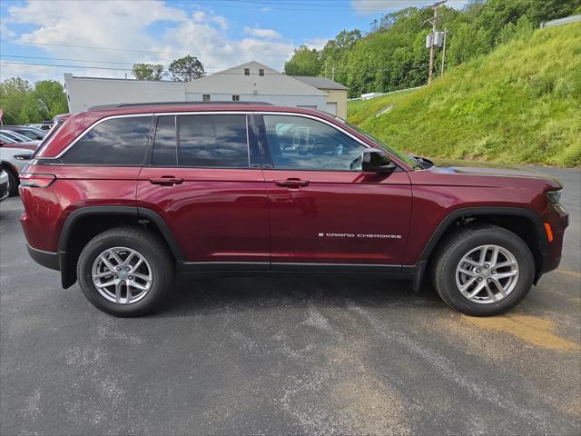 2025 Jeep Grand Cherokee GRAND CHEROKEE LAREDO X 4X4