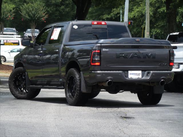2017 RAM 1500 Night Crew Cab 4x4 57 Box