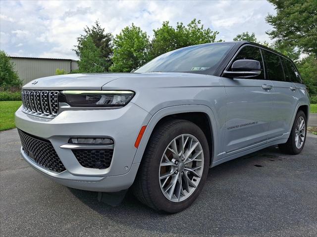 2022 Jeep Grand Cherokee Summit 4x4