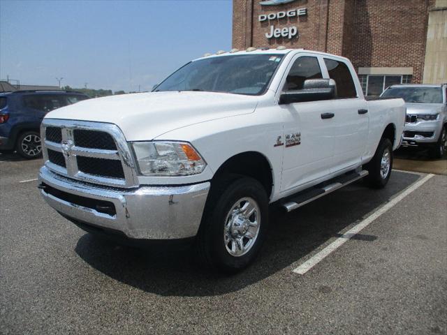 2018 RAM 3500 Tradesman Crew Cab 4x4 64 Box