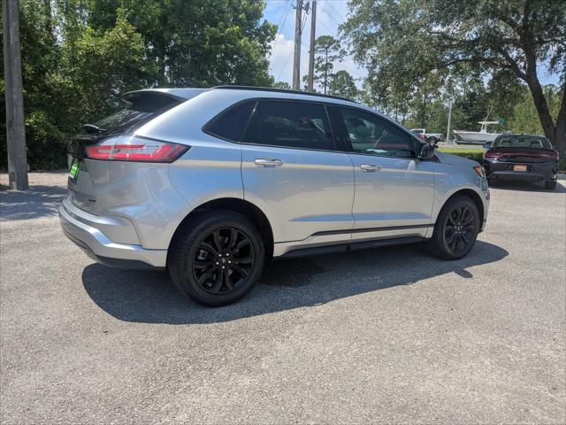 2022 Ford Edge SE