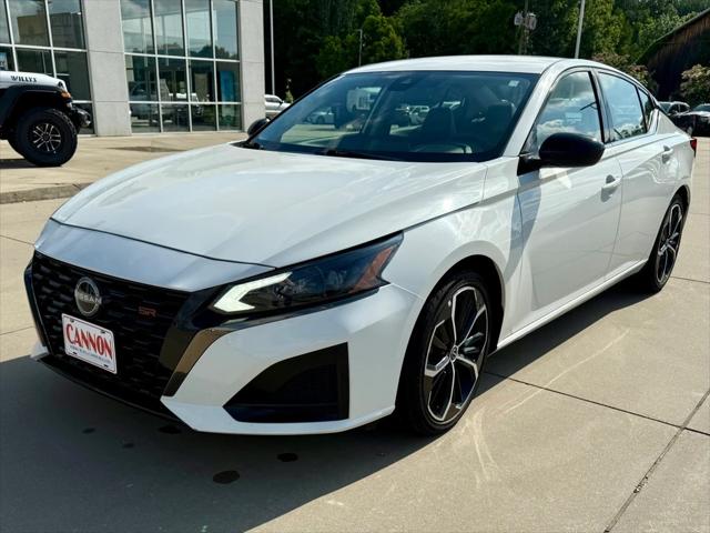 2023 Nissan Altima SR FWD