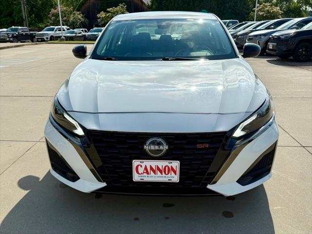2023 Nissan Altima SR FWD