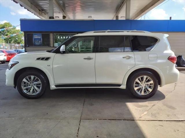 2017 INFINITI QX80 Standard