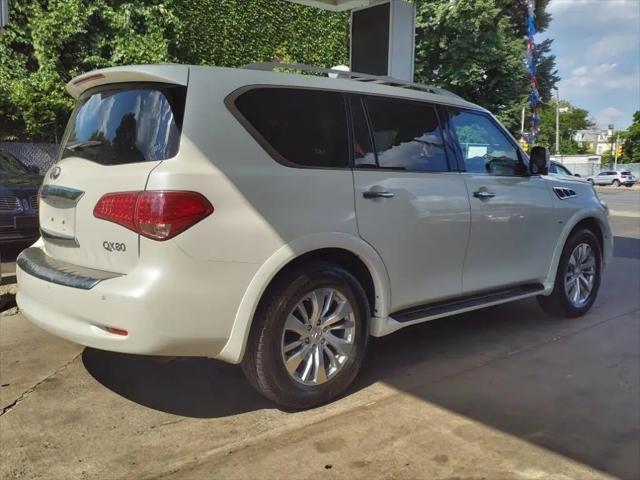 2017 INFINITI QX80 Standard