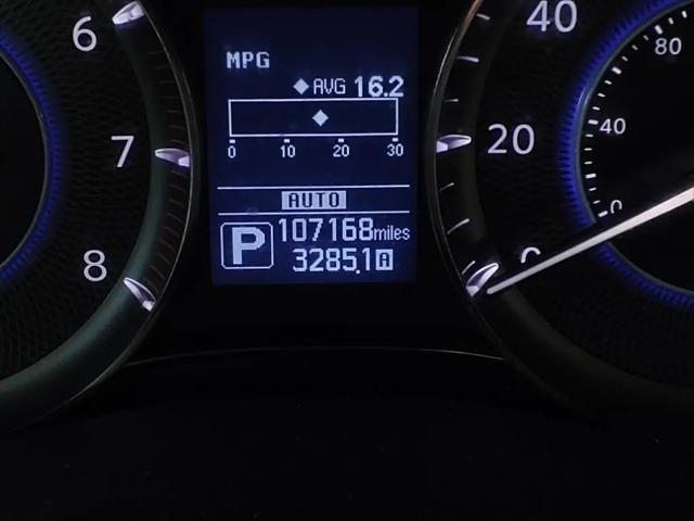 2017 INFINITI QX80 Standard