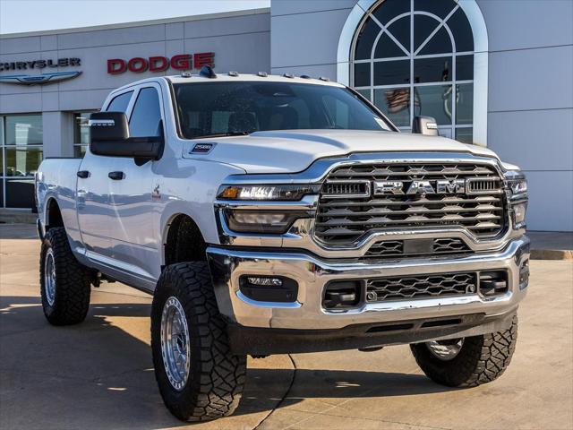 2025 Ram 2500 Tradesman Crew Cab 4x4 6'4" Box