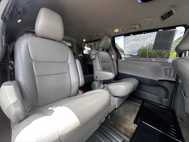 Used 2018 Toyota Sienna For Sale in Pikeville, KY