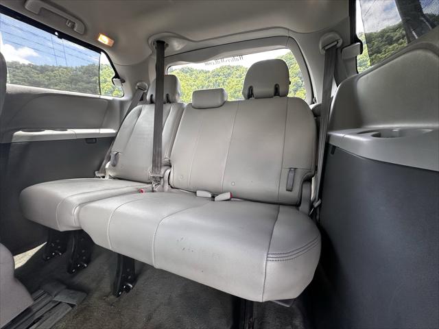 Used 2018 Toyota Sienna For Sale in Pikeville, KY