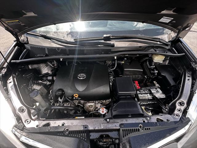 Used 2018 Toyota Sienna For Sale in Pikeville, KY