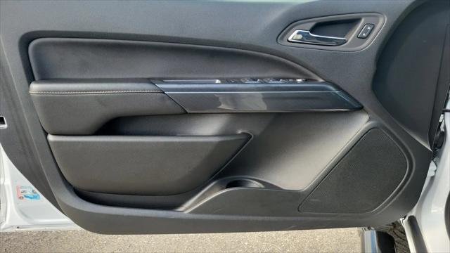 2022 GMC Canyon 4WD Crew Cab Short Box AT4 - Cloth