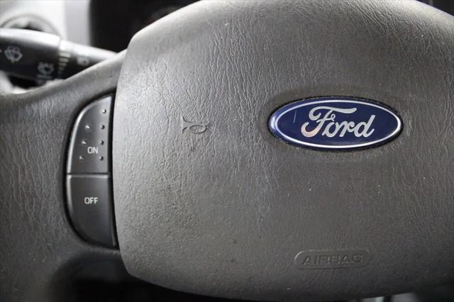 2015 Ford E-450 Cutaway E-450