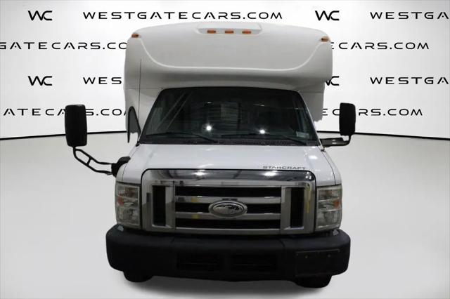 2015 Ford E-450 Cutaway E-450