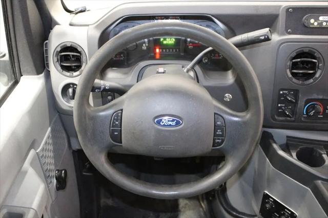 2015 Ford E-450 Cutaway E-450