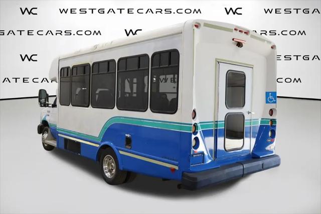 2015 Ford E-450 Cutaway E-450