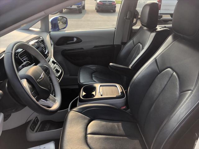 Used 2020 Chrysler Pacifica Hybrid For Sale in Jackson, MI
