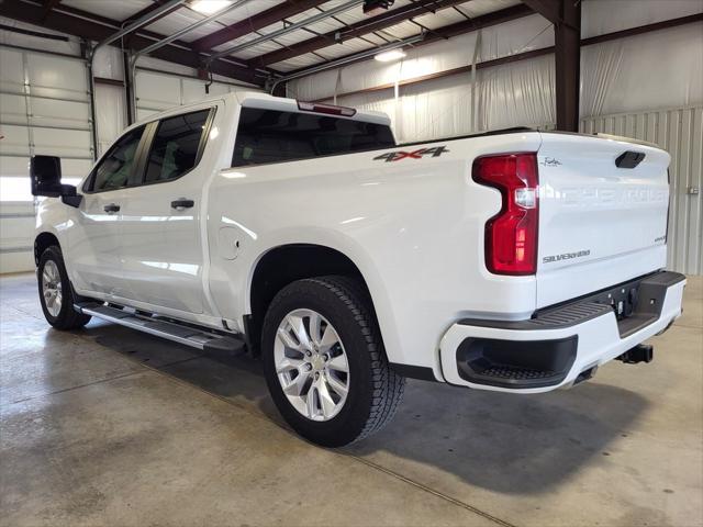 2021 Chevrolet Silverado 1500 4WD Crew Cab Short Bed Custom