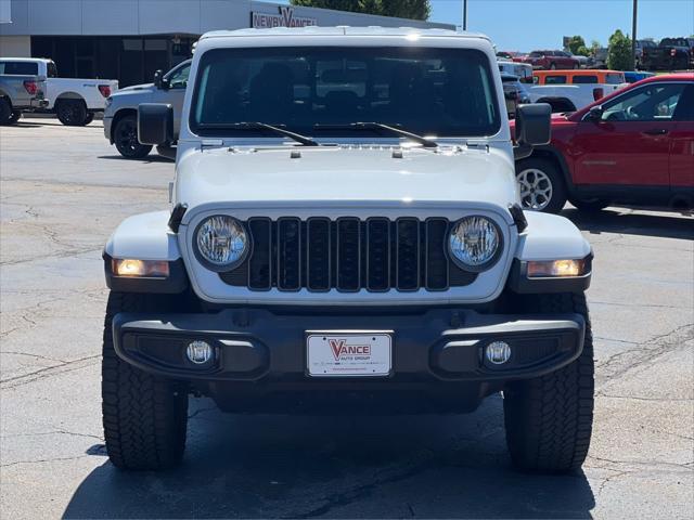 2025 Jeep Gladiator GLADIATOR NIGHTHAWK 4X4