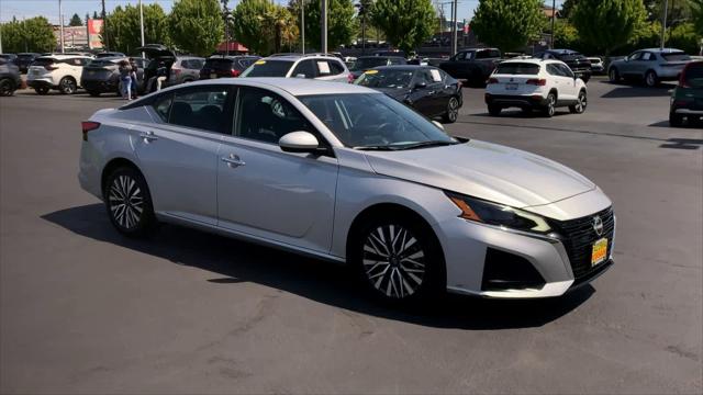 2023 Nissan Altima SV FWD
