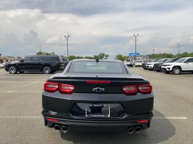 2021 Chevrolet Camaro RWD Coupe LT1