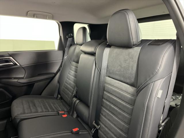 2025 Mitsubishi Outlander PHEV SE S-AWC