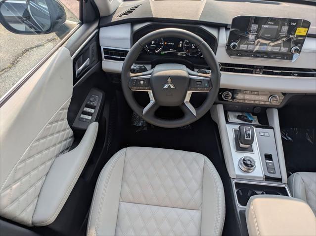 2025 Mitsubishi Outlander PHEV PLATINUM EDITION S-AWC