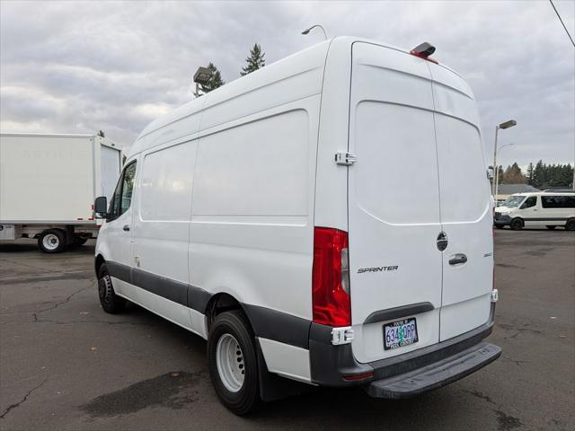 2019 Freightliner Sprinter Standard Roof V6