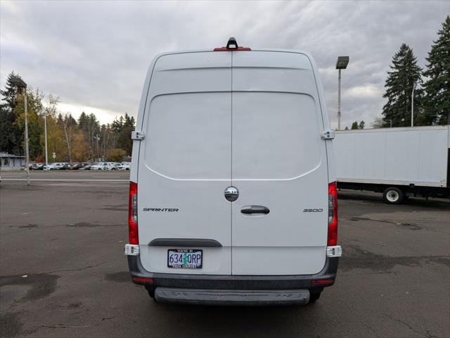 2019 Freightliner Sprinter Standard Roof V6