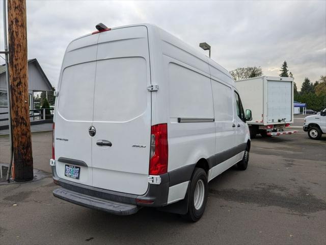 2019 Freightliner Sprinter Standard Roof V6